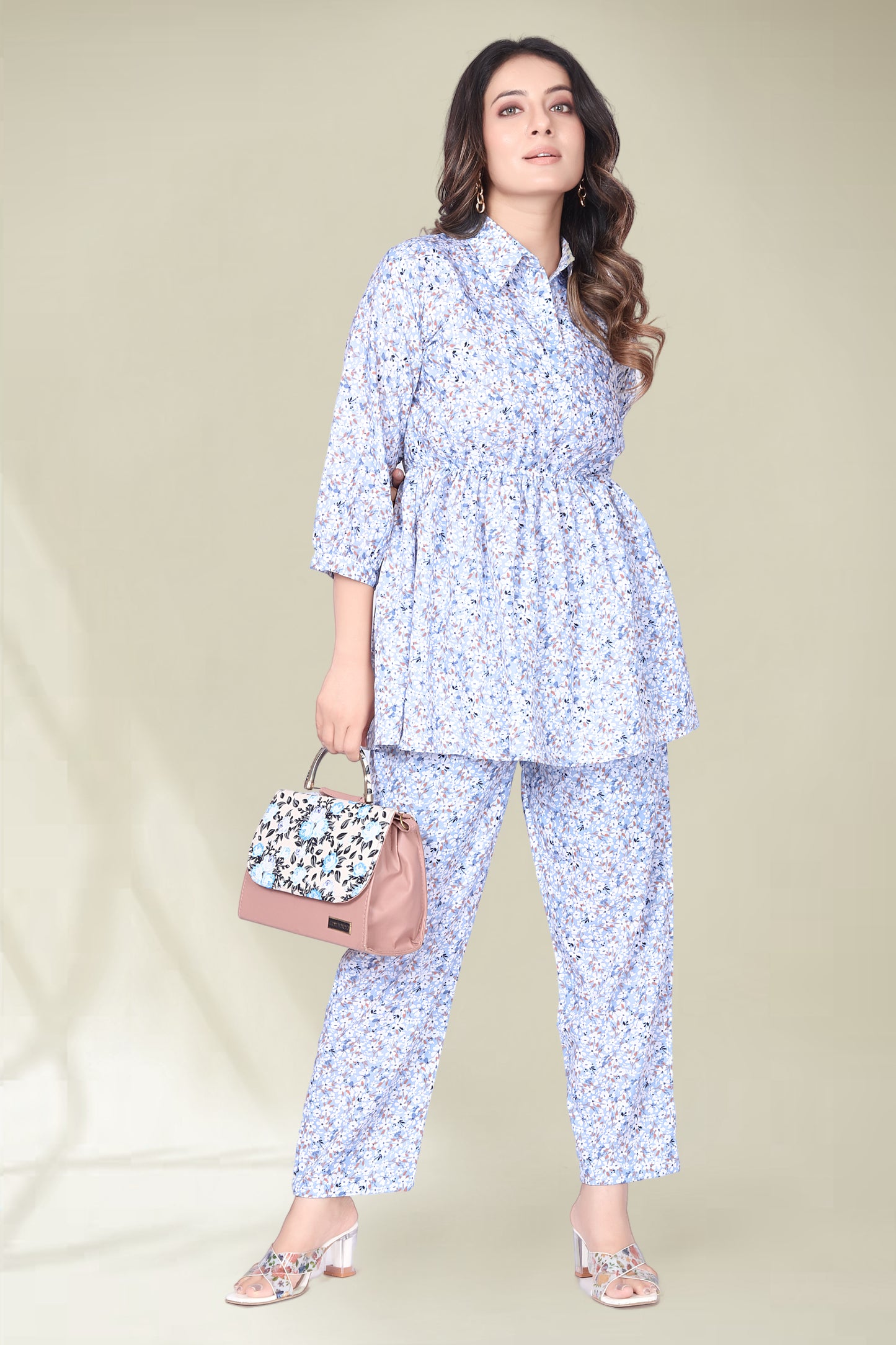 Elegant Flower Print Women’s Sets: Perfect Tops and Bottoms for Any Season